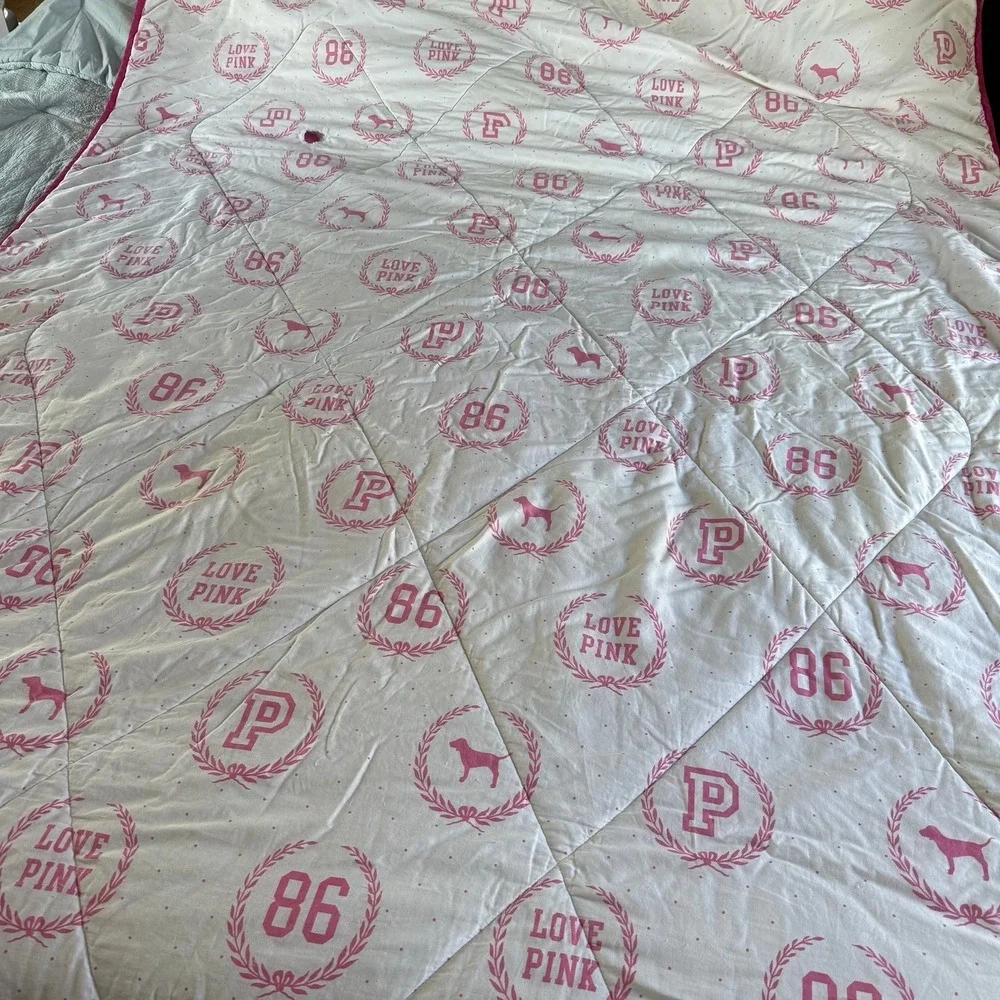 Vintage Victoria's Secret Pink Reversible Comforter Twin/Twin XL monogram dog